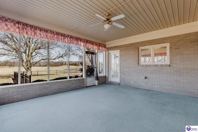 909 Lakeside Drive, Elizabethtown, KY 42701