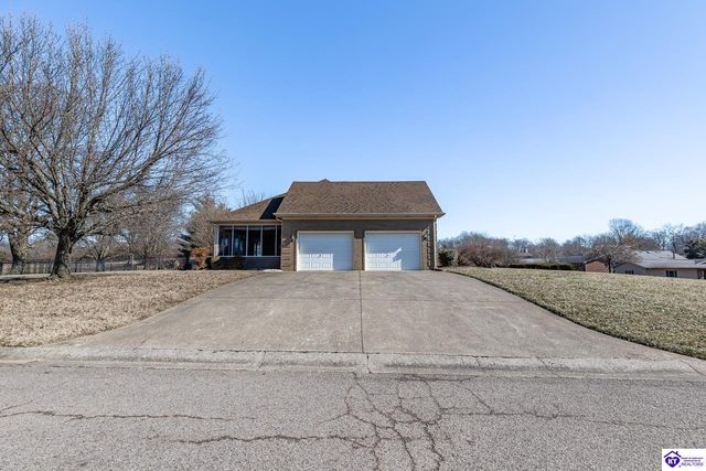 909 Lakeside Drive, Elizabethtown, KY 42701