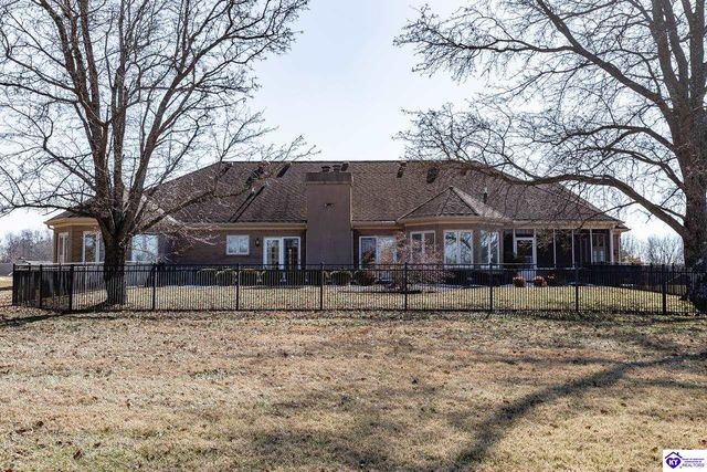 909 Lakeside Drive, Elizabethtown, KY 42701