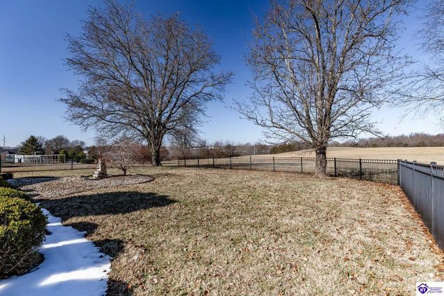 909 Lakeside Drive, Elizabethtown, KY 42701