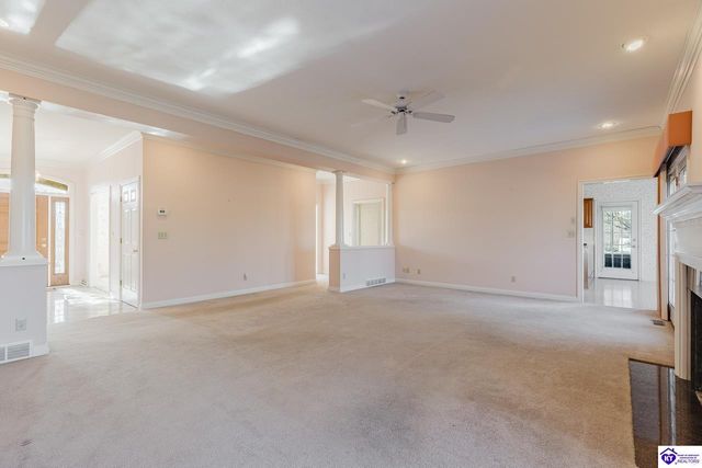 909 Lakeside Drive, Elizabethtown, KY 42701