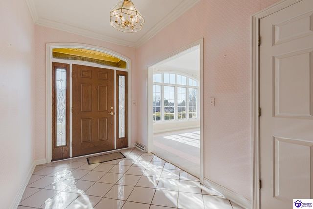 909 Lakeside Drive, Elizabethtown, KY 42701