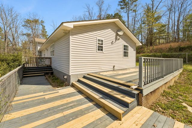 458 Bonavista Lane, Tunnel Hill, GA 30755