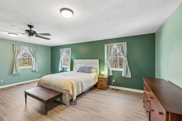 458 Bonavista Lane, Tunnel Hill, GA 30755