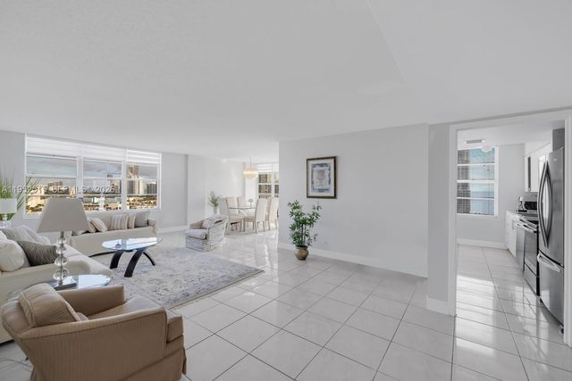 231 174th St 2018, Sunny Isles Beach, FL 33160