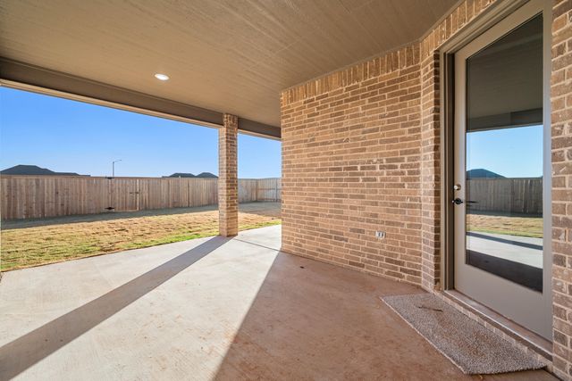 1123 N 6th Street, Wolfforth, TX 79382