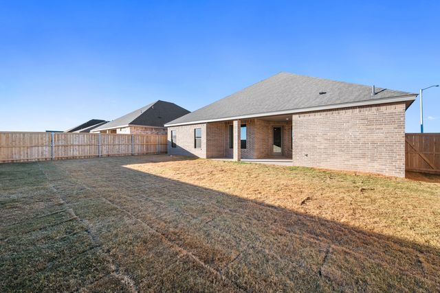 1123 N 6th Street, Wolfforth, TX 79382