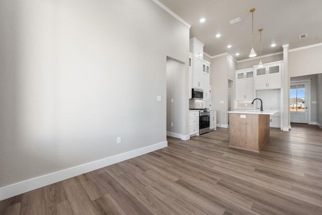 1123 N 6th Street, Wolfforth, TX 79382