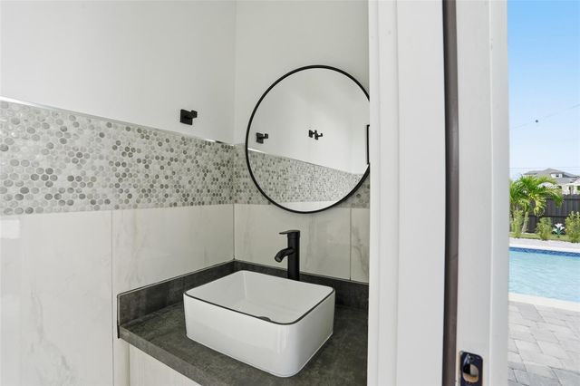 1720 NW 15TH PLACE, Cape Coral, FL 33993