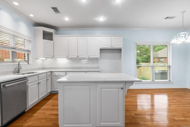 40 Chatel, Little Rock, AR 72223