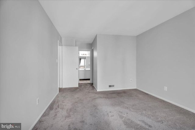 183 WOODLAKE DR, Marlton, NJ 08053