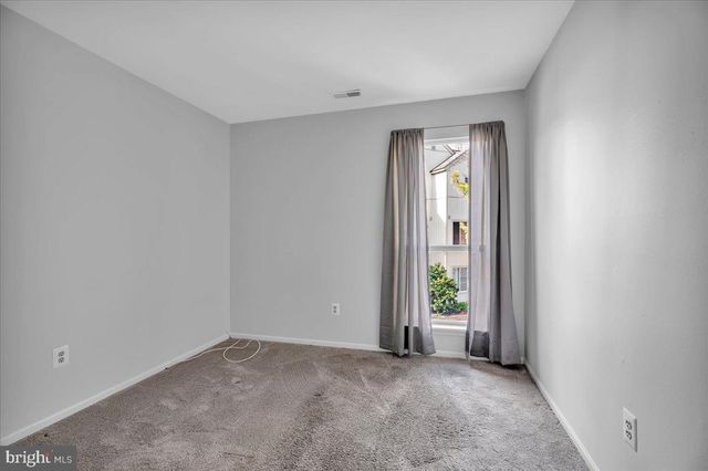 183 WOODLAKE DR, Marlton, NJ 08053