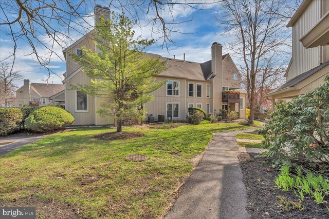 183 WOODLAKE DR, Marlton, NJ 08053