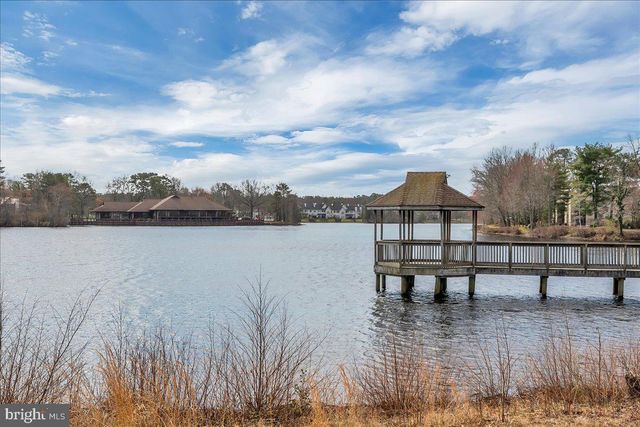 183 WOODLAKE DR, Marlton, NJ 08053