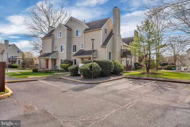 183 WOODLAKE DR, Marlton, NJ 08053