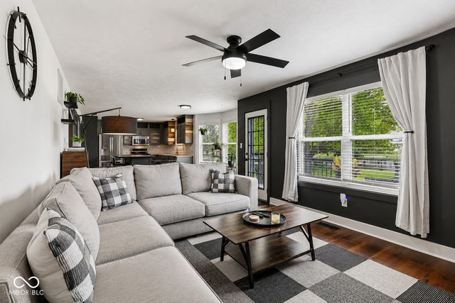 7974 Cobblesprings Drive, Avon, IN 46123