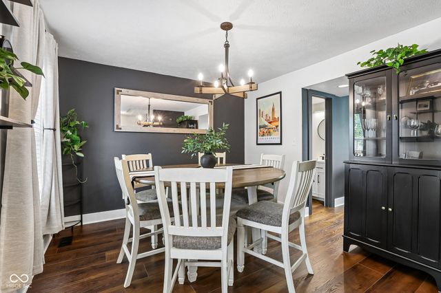 7974 Cobblesprings Drive, Avon, IN 46123