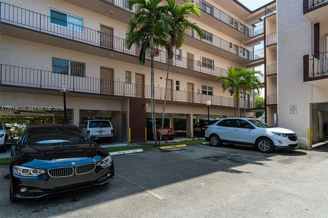 1950 W 54th St 412, Hialeah, FL 33012