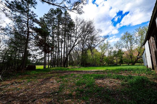 N8738 11TH COURT, Westfield, WI 53964