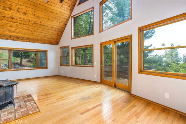 6429 Cedar Avenue, Angelus Oaks, CA 92305