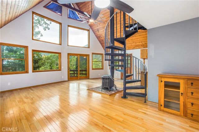 6429 Cedar Avenue, Angelus Oaks, CA 92305