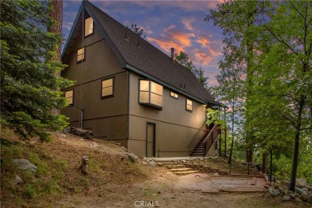 6429 Cedar Avenue, Angelus Oaks, CA 92305