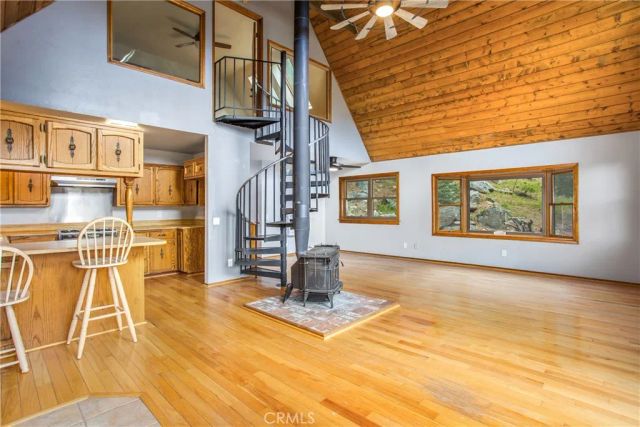 6429 Cedar Avenue, Angelus Oaks, CA 92305