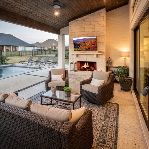 313 Knights Trail, Heath, TX 75032