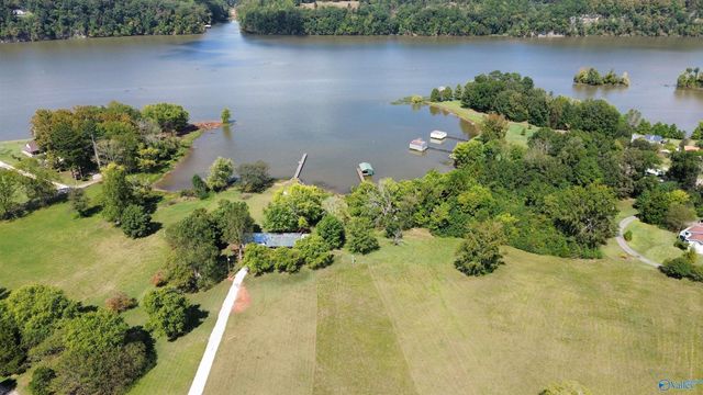 7 Adah Avenue, Athens, AL 35614