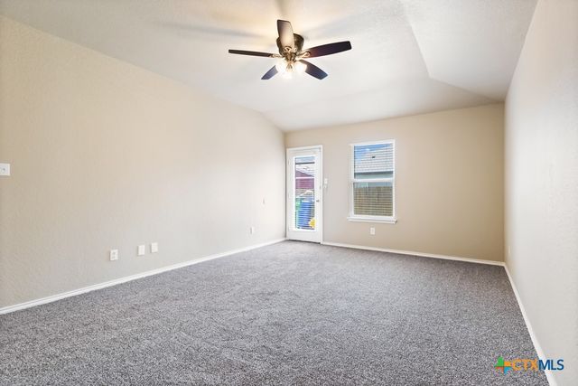 1533 Redbridge Drive, Seguin, TX 78155
