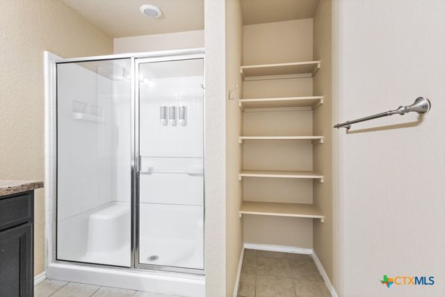1533 Redbridge Drive, Seguin, TX 78155