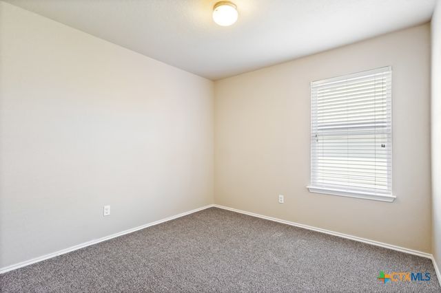 1533 Redbridge Drive, Seguin, TX 78155