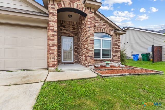 1533 Redbridge Drive, Seguin, TX 78155