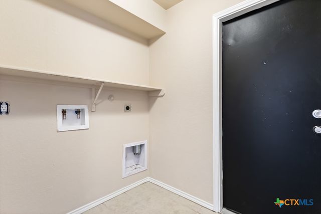 1533 Redbridge Drive, Seguin, TX 78155