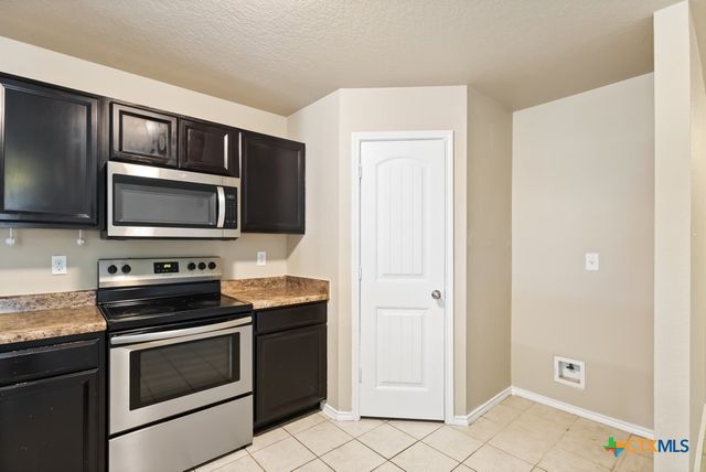 1533 Redbridge Drive, Seguin, TX 78155