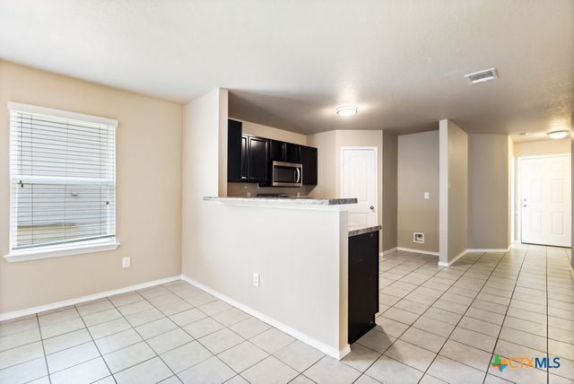 1533 Redbridge Drive, Seguin, TX 78155