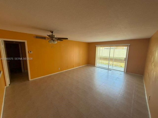 4848 NW 24th Court 232, Lauderdale Lakes, FL 33313