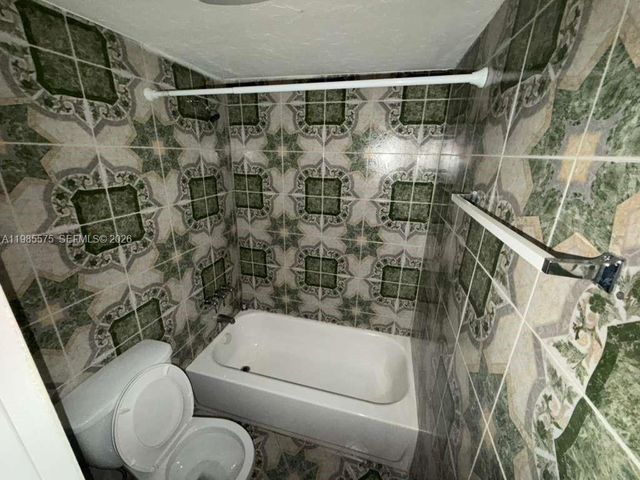 4848 NW 24th Court 232, Lauderdale Lakes, FL 33313