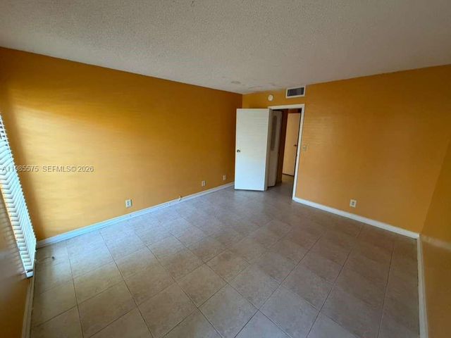 4848 NW 24th Court 232, Lauderdale Lakes, FL 33313