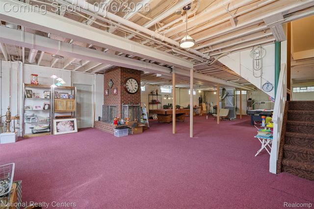 20175 Gill Road, Livonia, MI 48152