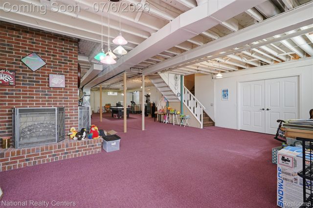 20175 Gill Road, Livonia, MI 48152