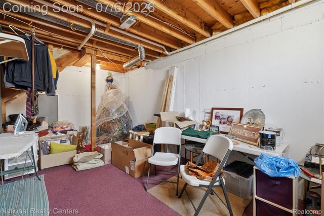 20175 Gill Road, Livonia, MI 48152
