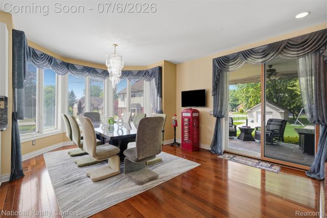 20175 Gill Road, Livonia, MI 48152