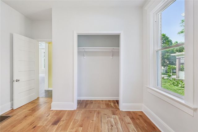 407 E LINCOLN AVENUE, New Castle, PA 16101