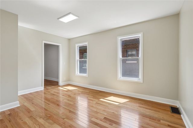 407 E LINCOLN AVENUE, New Castle, PA 16101