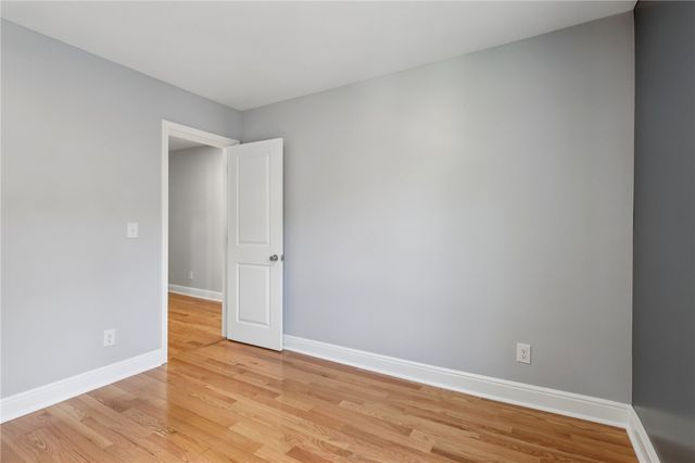 407 E LINCOLN AVENUE, New Castle, PA 16101