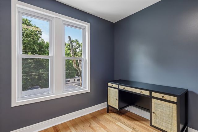 407 E LINCOLN AVENUE, New Castle, PA 16101