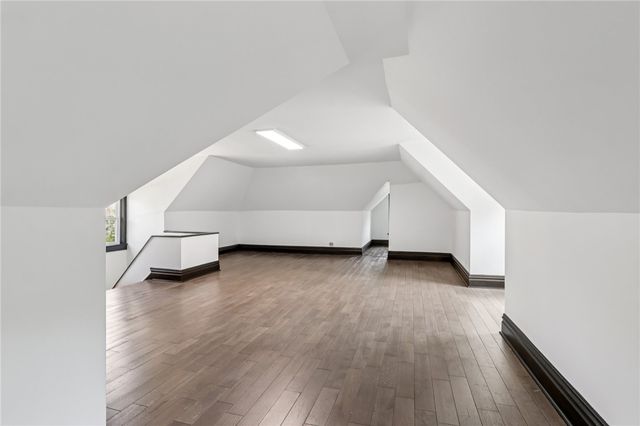 407 E LINCOLN AVENUE, New Castle, PA 16101