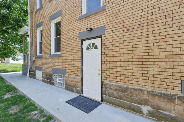 407 E LINCOLN AVENUE, New Castle, PA 16101