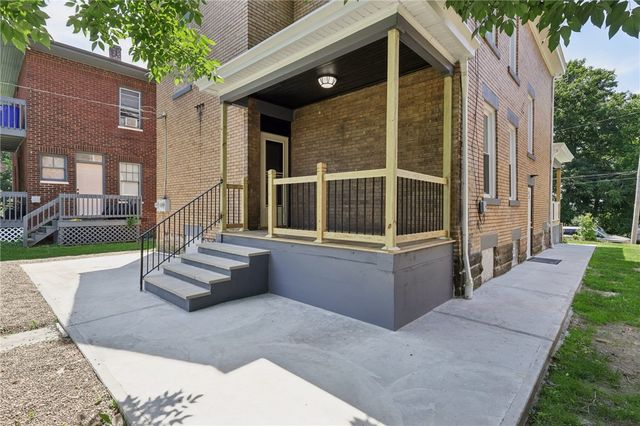 407 E LINCOLN AVENUE, New Castle, PA 16101